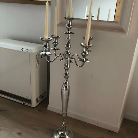 Italy * إنترلاكن